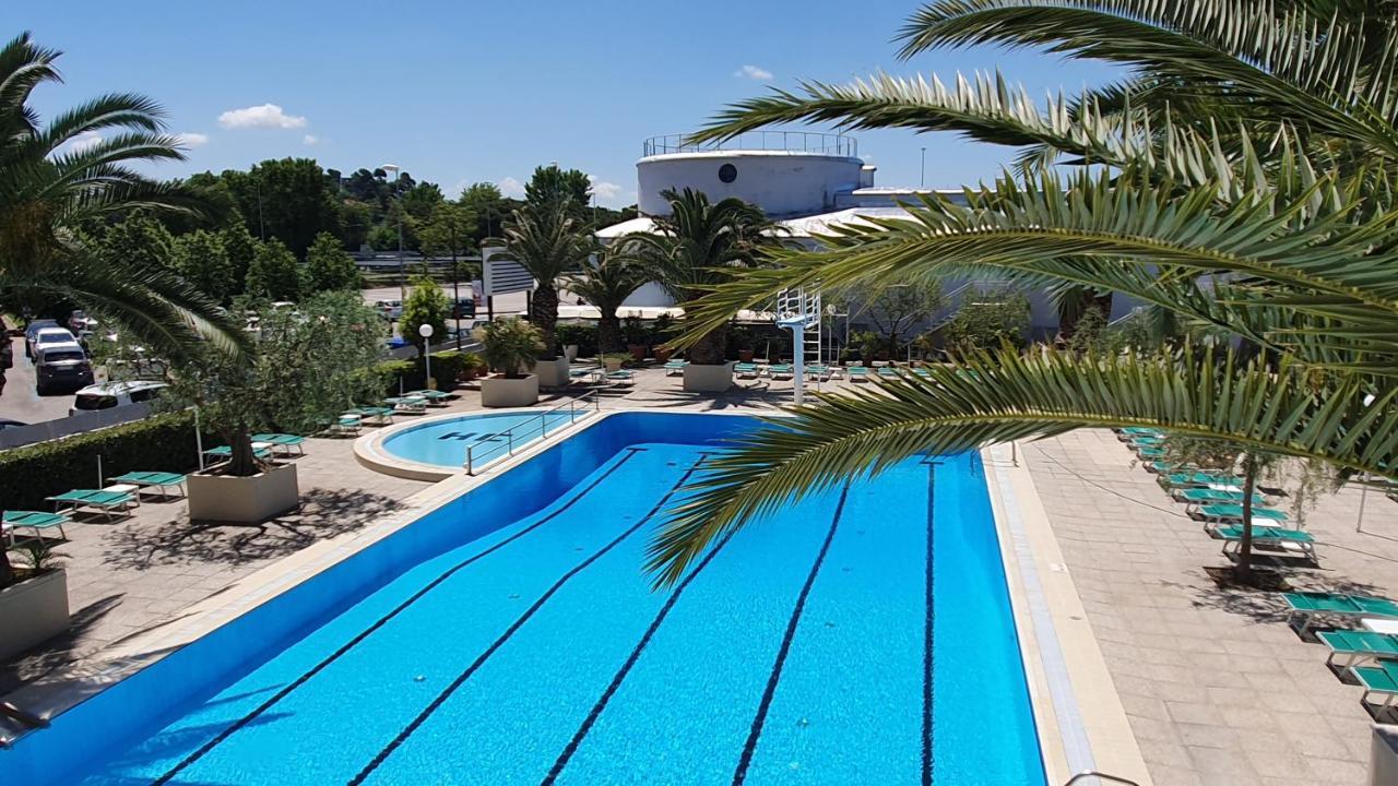 Hotel Cormoran Католика Екстериор снимка