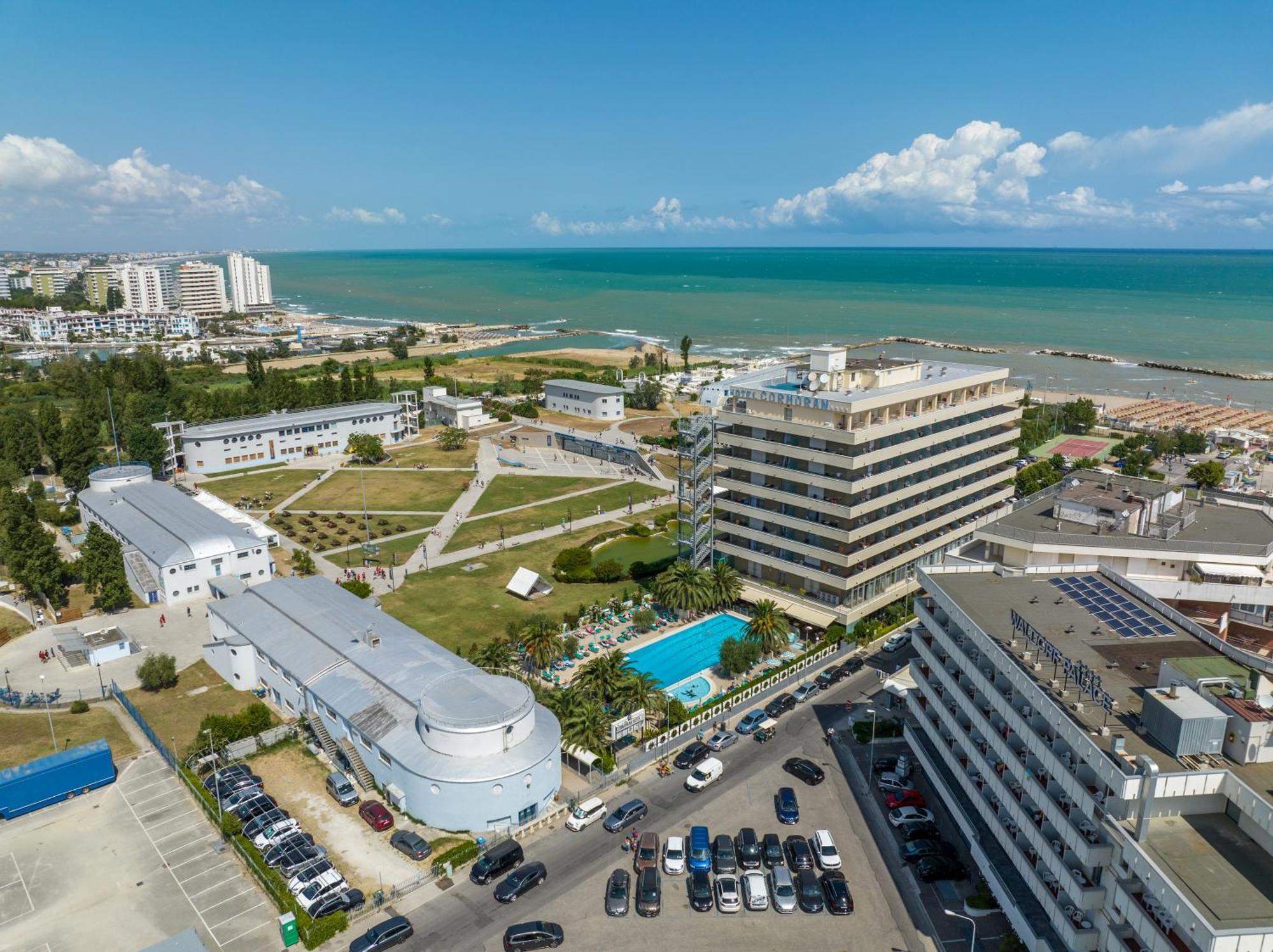 Hotel Cormoran Католика Екстериор снимка