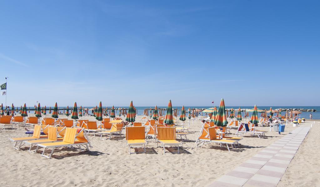 Hotel Cormoran Католика Екстериор снимка