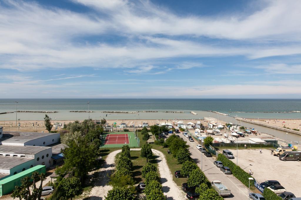Hotel Cormoran Католика Екстериор снимка