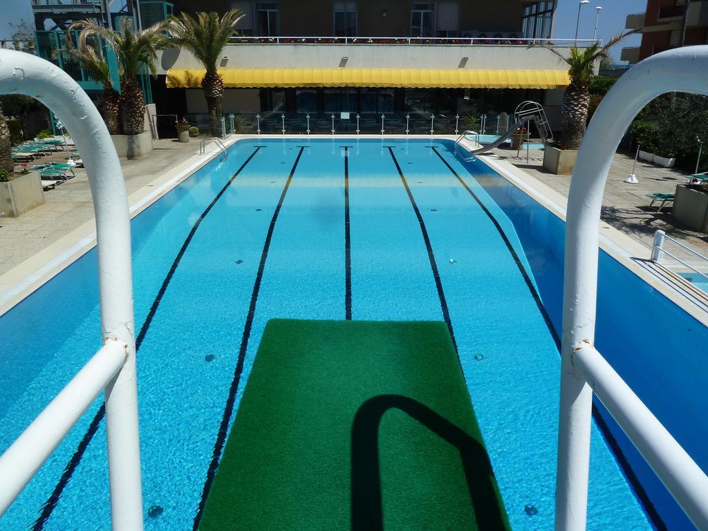 Hotel Cormoran Католика Екстериор снимка